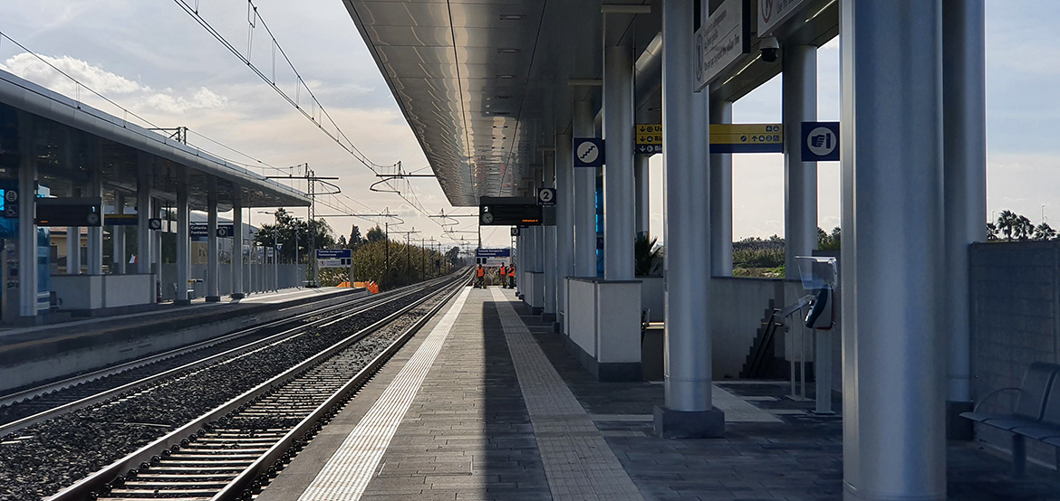 Stazione ferroviaria Fontanarossa